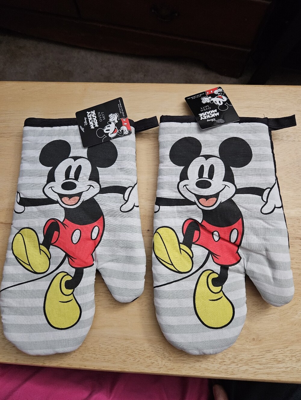 NWT Mickey Mouse Oven Mitts